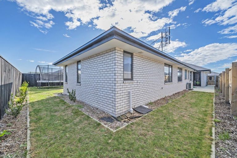 Photo of property in 16 Sandhill Drive, Rolleston, 7615