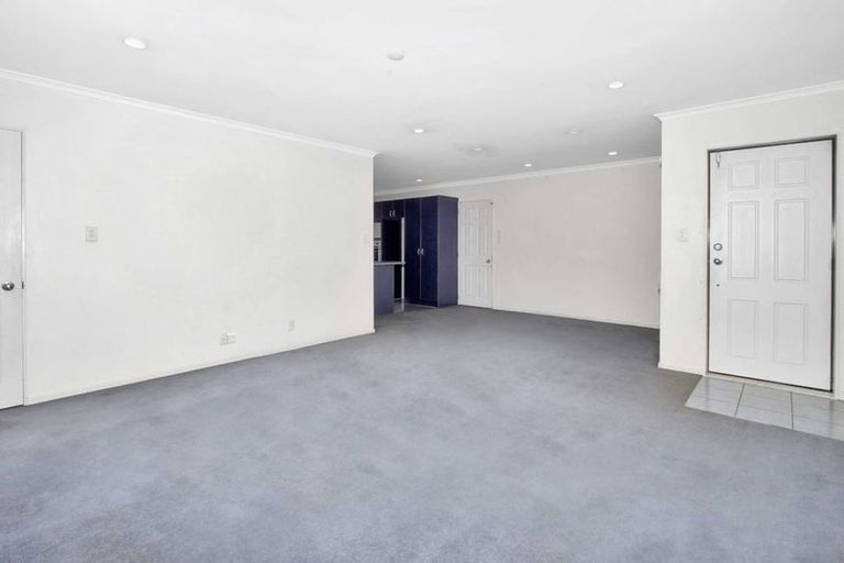 Photo of property in 72b Manuroa Road, Takanini, 2112