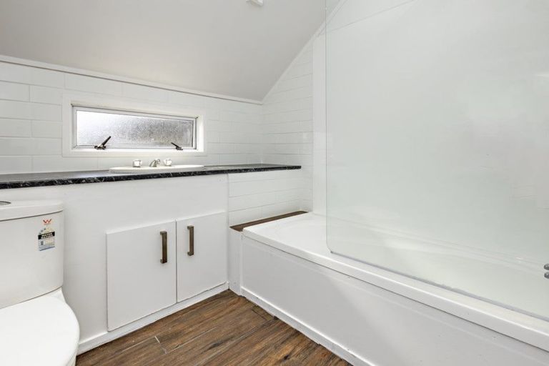 Photo of property in 2/47 Pah Road, Papatoetoe, Auckland, 2025