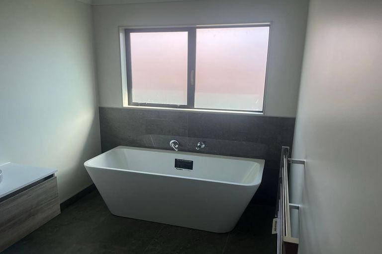 Photo of property in 128a Main Road, Katikati, 3129