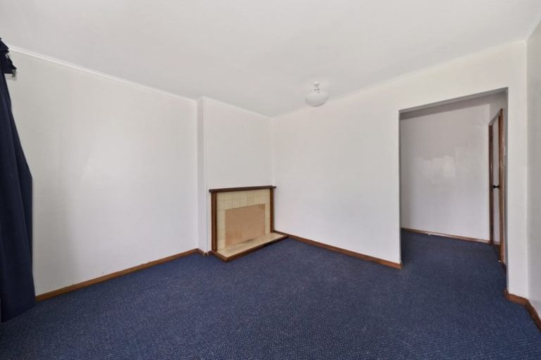 Photo of property in 2/45 Dickson Crescent, Hornby, Christchurch, 8042