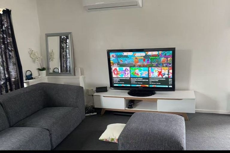 Photo of property in 61 Juniper Road, Sunnynook, Auckland, 0620