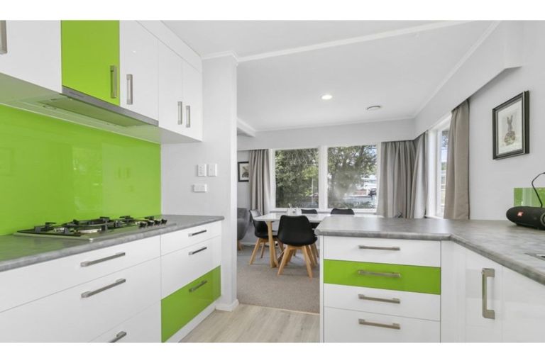 Photo of property in 3 Ruru Crescent, Heretaunga, Upper Hutt, 5018