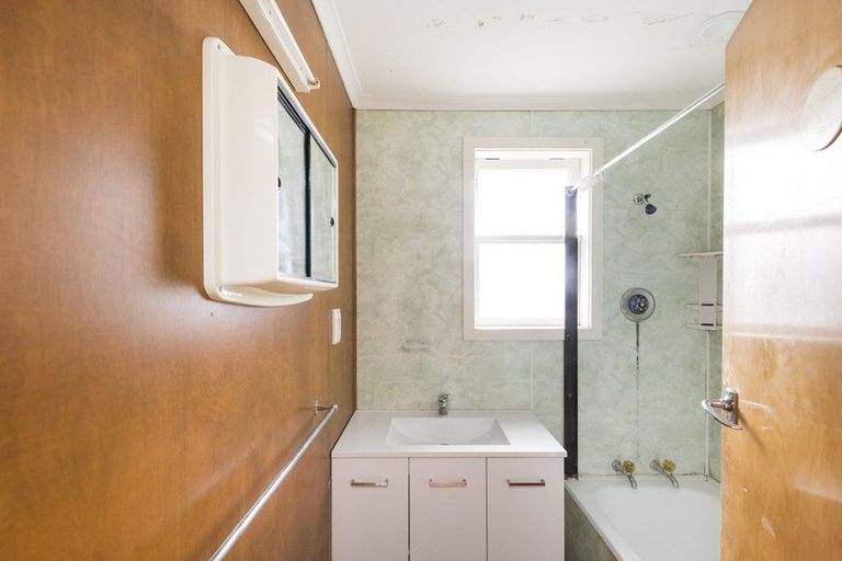 Photo of property in 181 Tremaine Avenue, Westbrook, Palmerston North, 4412