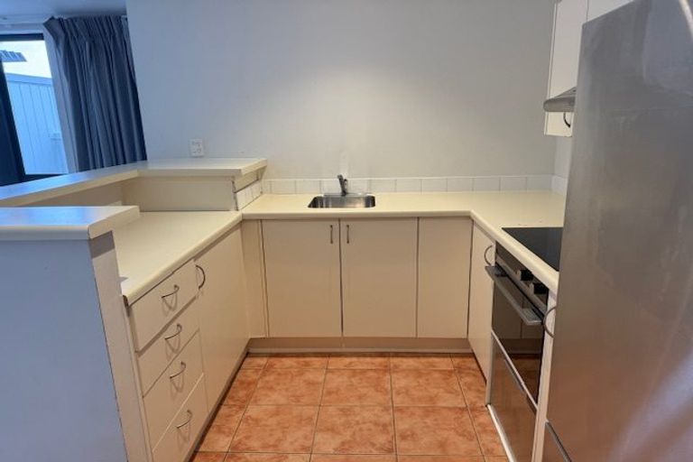 Photo of property in 31b/30 Westward Ho, Glen Eden, Auckland, 0602