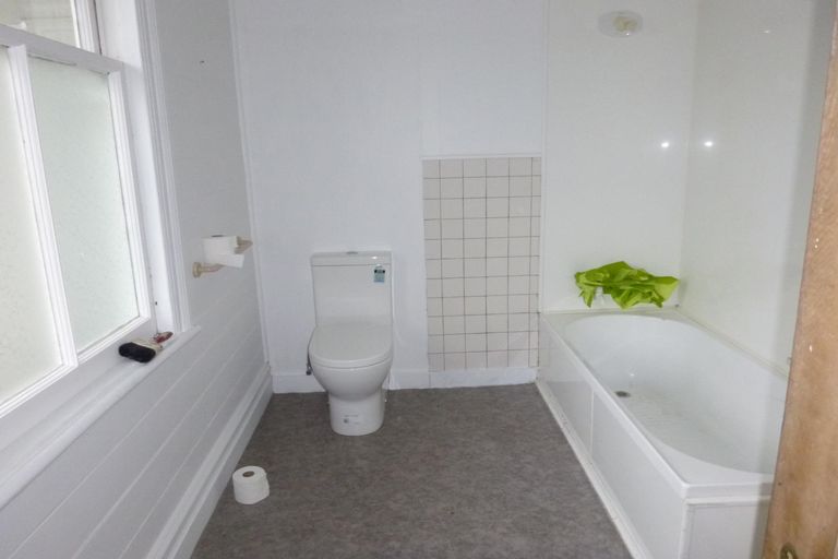 Photo of property in 98 Talbot Street, Geraldine, 7930