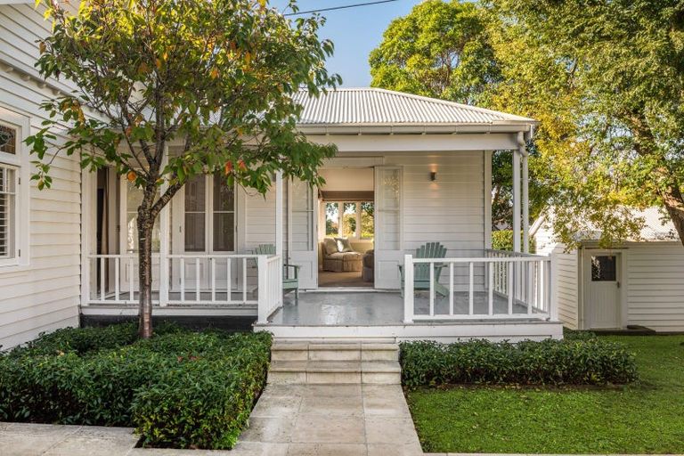 Photo of property in 6 Takutai Street, Parnell, Auckland, 1052