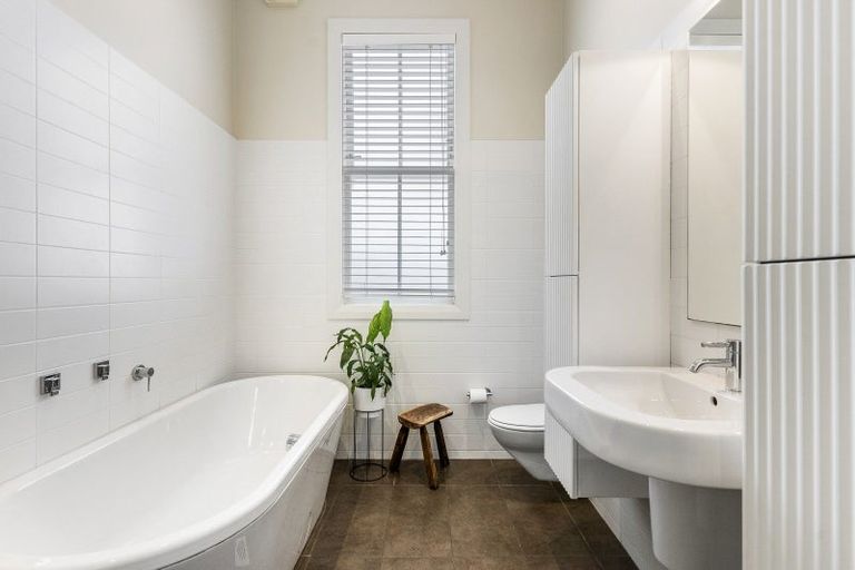 Photo of property in 15 Grosvenor Street, Grey Lynn, Auckland, 1021