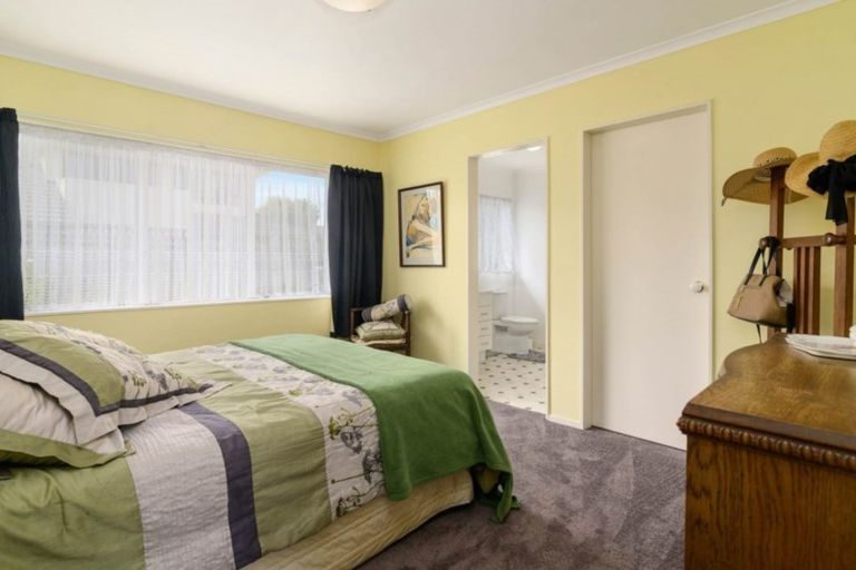 Photo of property in 26 Hoyte Place, Pukehangi, Rotorua, 3015