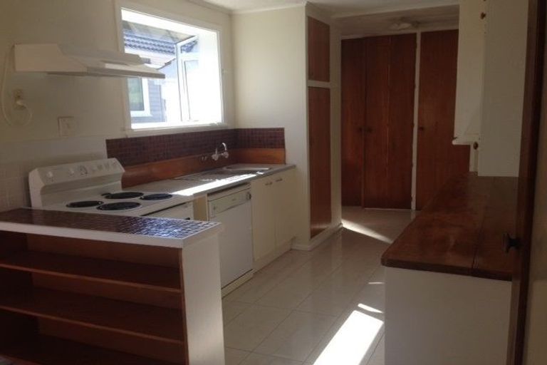 Photo of property in 95a Beresford Street, Bayswater, Auckland, 0622