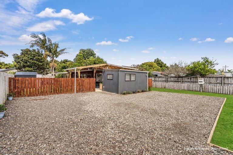 Photo of property in 17 Cook Drive, Whitianga, 3510