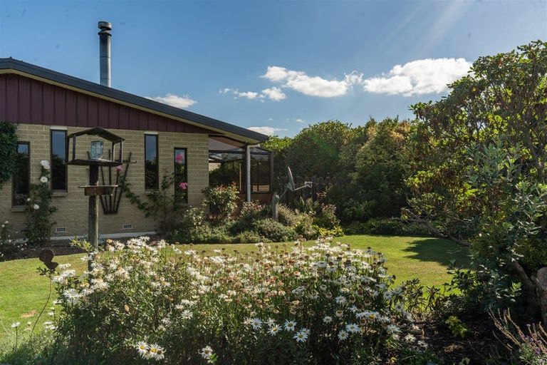 Photo of property in 15 Highgate, Milton, 9220