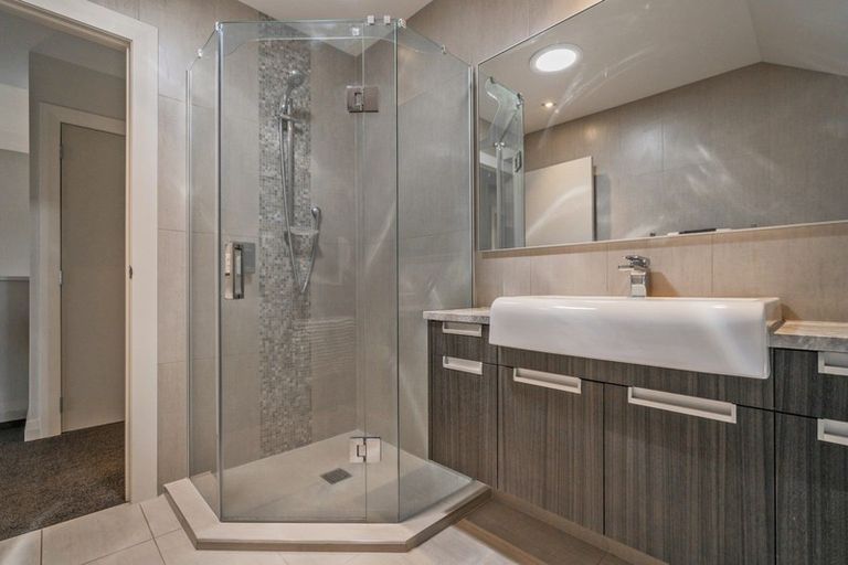 Photo of property in 4 Little George Place, Whitianga, 3510