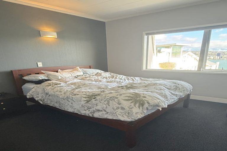 Photo of property in 4/2 Grafton Road, Roseneath, Wellington, 6011