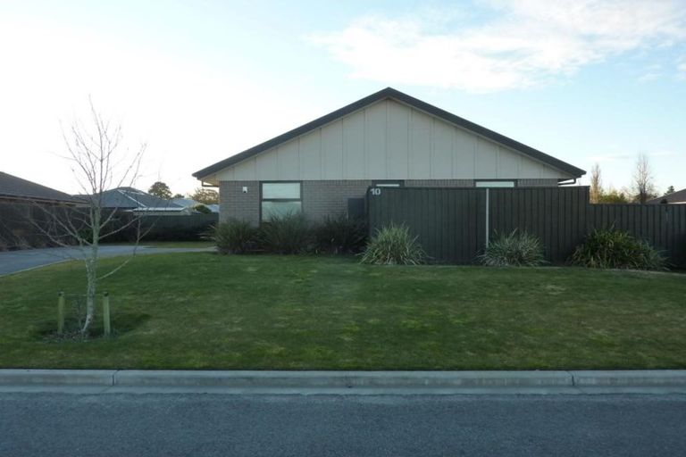 Photo of property in 10 Tripoli Street, Rangiora, 7400