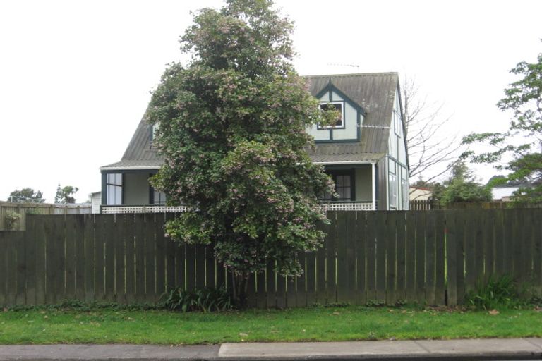 Photo of property in 220 Dominion Road, Red Hill, Papakura, 2110