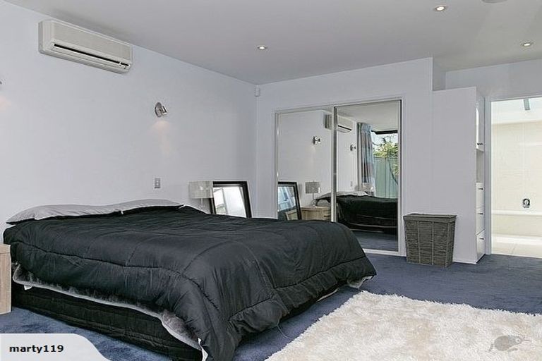 Photo of property in 2 Maniapoto Grove, Waipahihi, Taupo, 3330