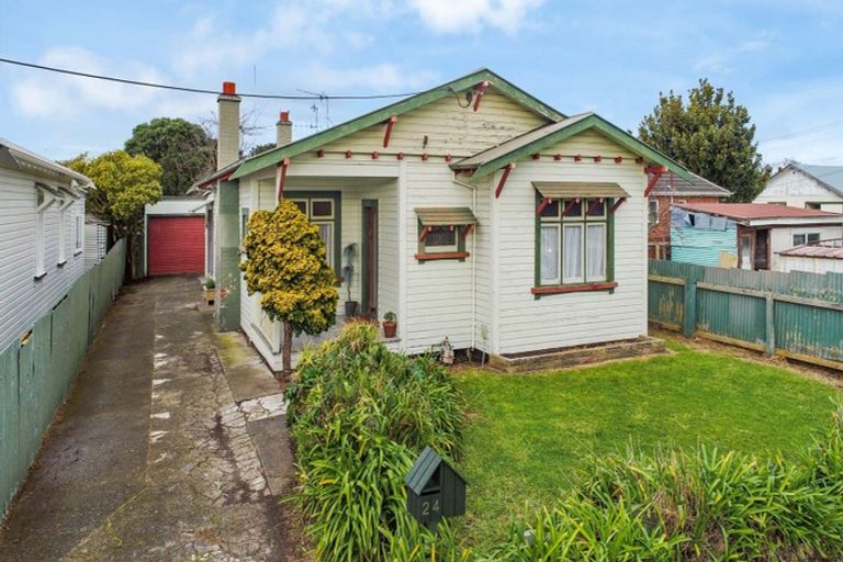 Photo of property in 24 Tay Street, Whanganui, 4500