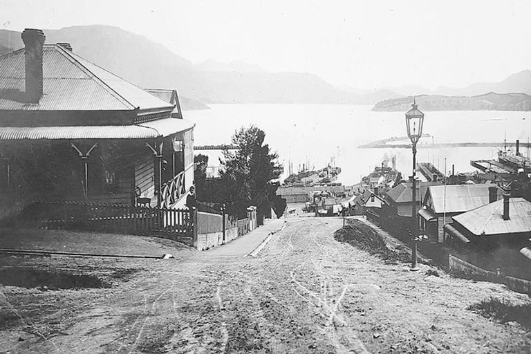 Photo of property in 29 Ripon Street, Lyttelton, 8082