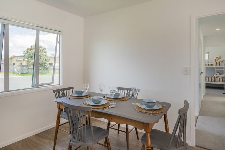 Photo of property in 35 Carina Way, Whitianga, 3510