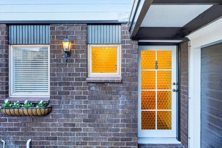 Photo of property in 2/36 Koromiko Street, New Lynn, Auckland, 0600