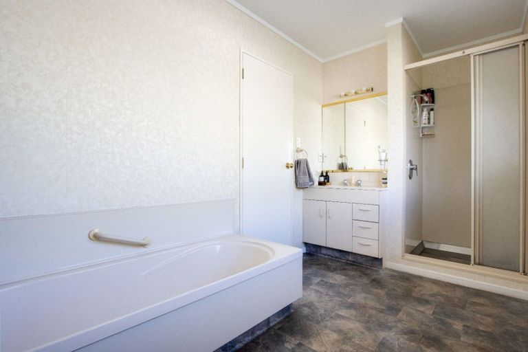 Photo of property in 405b Eastbourne Street East, Hastings, 4122