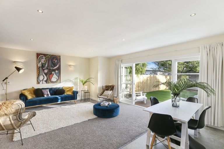 Photo of property in 92 Owen Street, Newtown, Wellington, 6021
