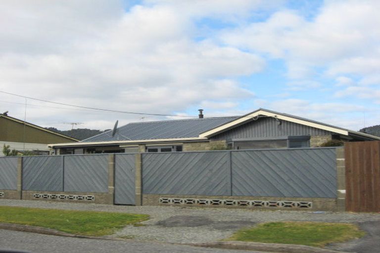 Photo of property in 53 Blake Street, Blaketown, Greymouth, 7805