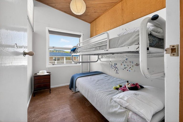 Photo of property in 102 Newcastle Street, Mahia, 4198