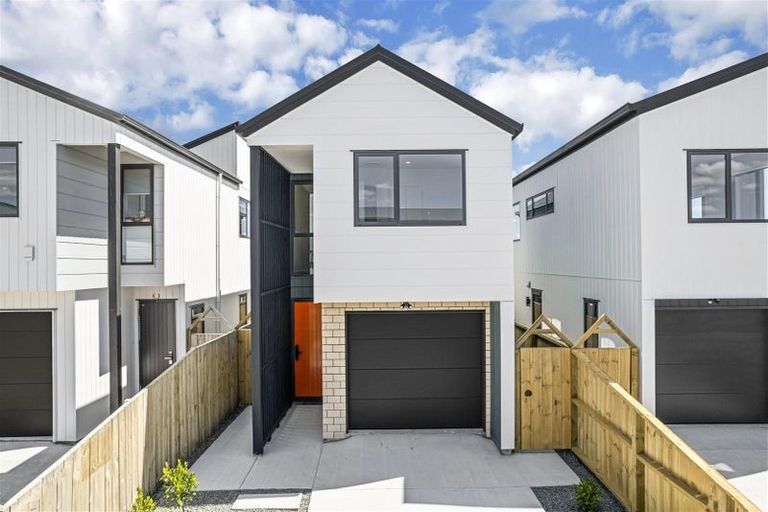 Photo of property in 9 John Gray Street, Papakura, 2110