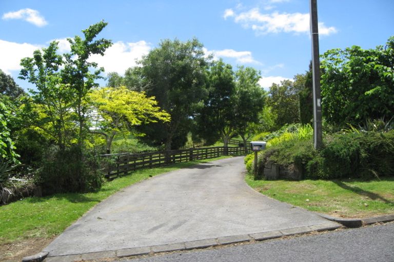 Photo of property in 137 Bombay Road, Bombay, 2675