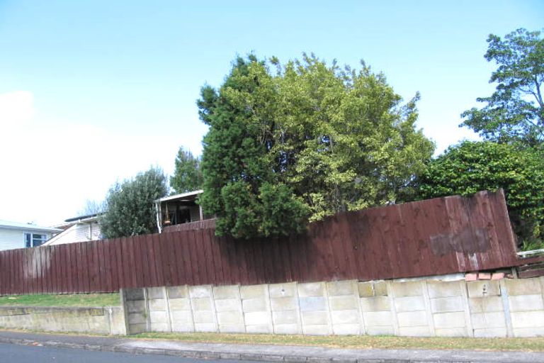 Photo of property in 63 Sheridan Drive, New Lynn, Auckland, 0600