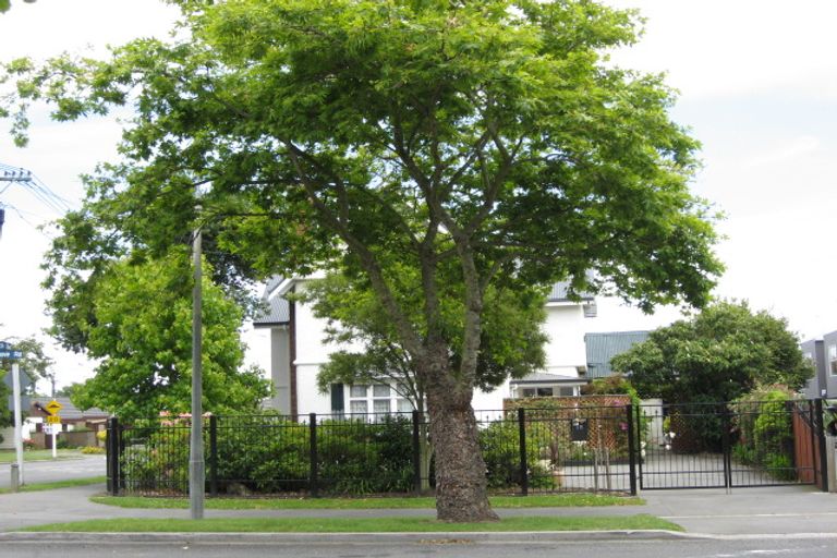 Photo of property in 1a Grove Road, Addington, Christchurch, 8024