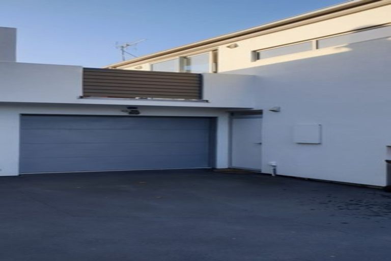 Photo of property in 2/473 Barbadoes Street, Edgeware, Christchurch, 8013
