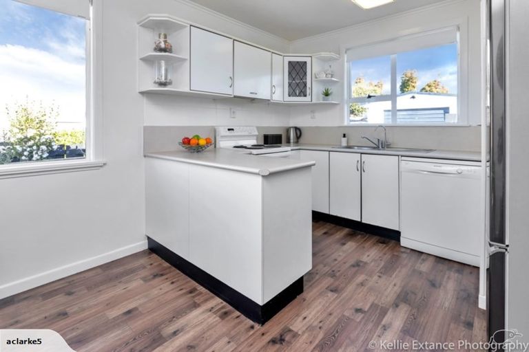 Photo of property in 17 Maire Street, Tikipunga, Whangarei, 0112