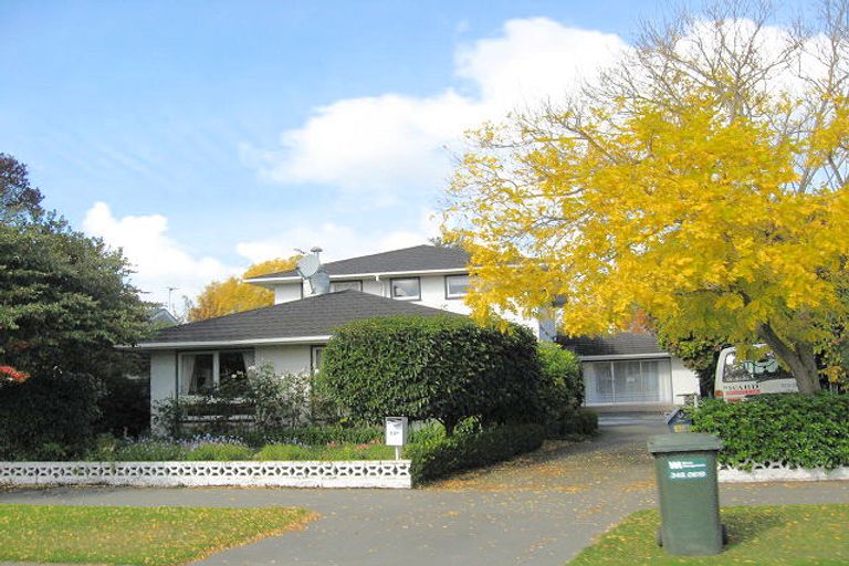 Photo of property in 1/19 Raxworthy Street, Ilam, Christchurch, 8041