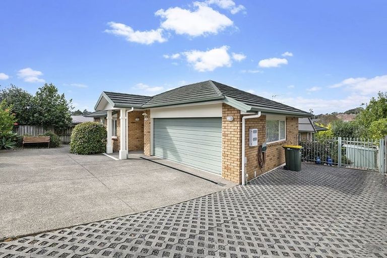 Photo of property in 6 Rivervale Grove, Stanmore Bay, Whangaparaoa, 0932