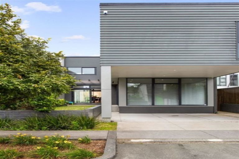 Photo of property in 12 Liquidambar Drive, Hobsonville, Auckland, 0616