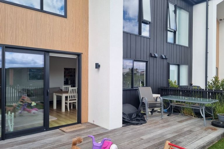 Photo of property in 5 Atutahi Lane, Papamoa Beach, Papamoa, 3118