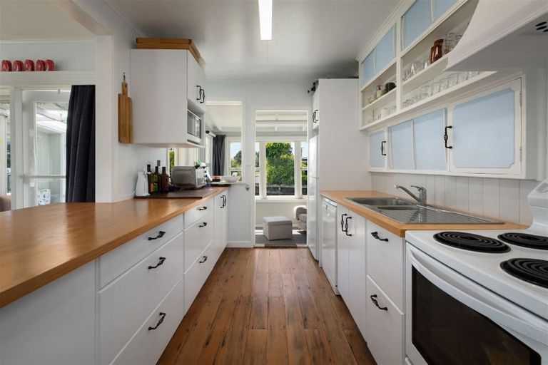 Photo of property in 6 Otto Road, Waihi Beach, 3611