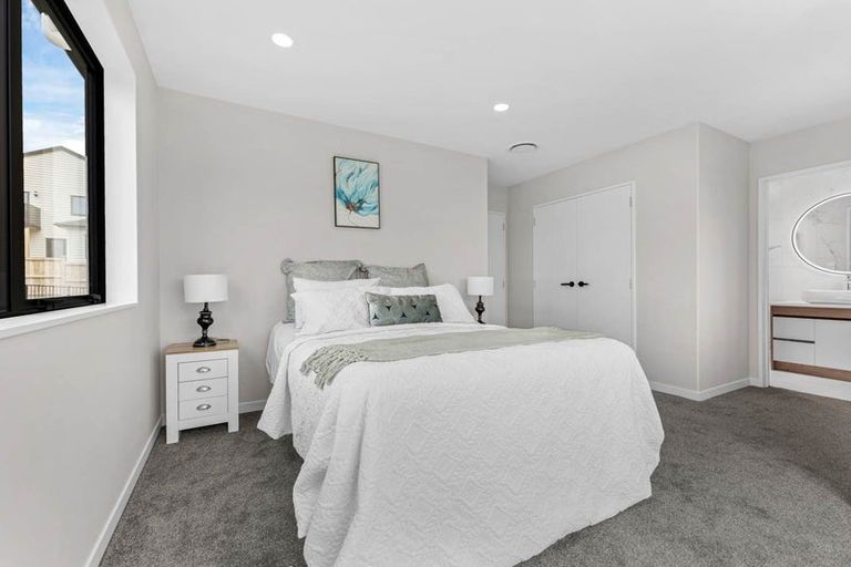 Photo of property in 22 Black Shed Road, Flat Bush, Auckland, 2019