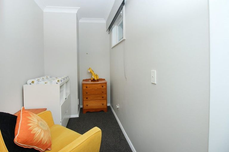 Photo of property in 14 Viscount Place, West End, Palmerston North, 4412