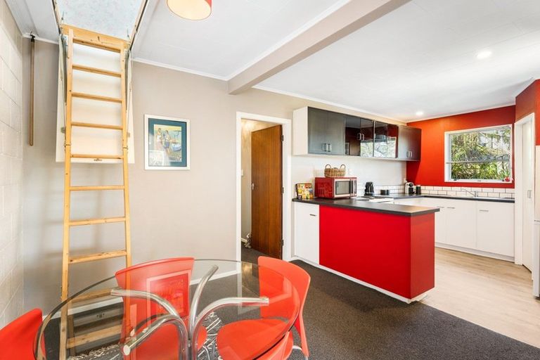 Photo of property in 29a Robson Street, Stokes Valley, Lower Hutt, 5019