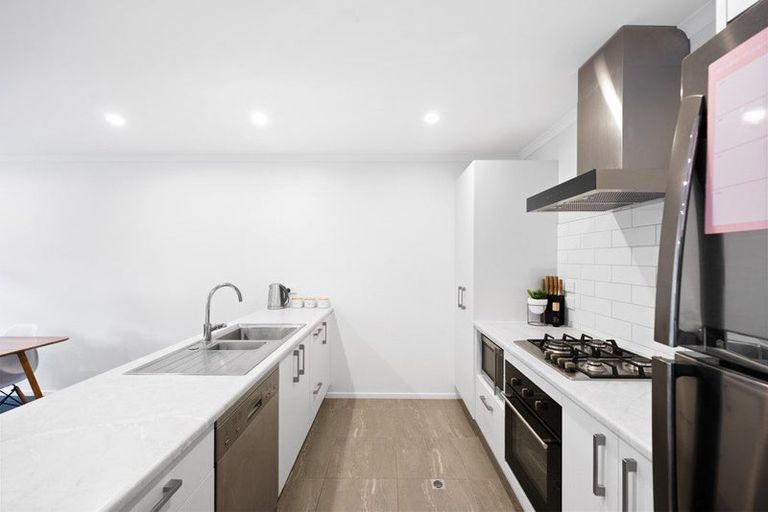 Photo of property in 2/1 North Ridge Drive, Rototuna North, Hamilton, 3281