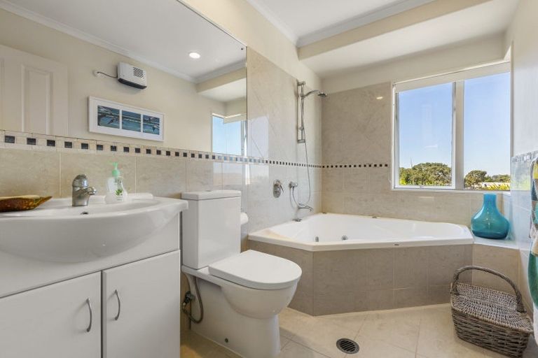 Photo of property in 61 Raurenga Avenue, Royal Oak, Auckland, 1023