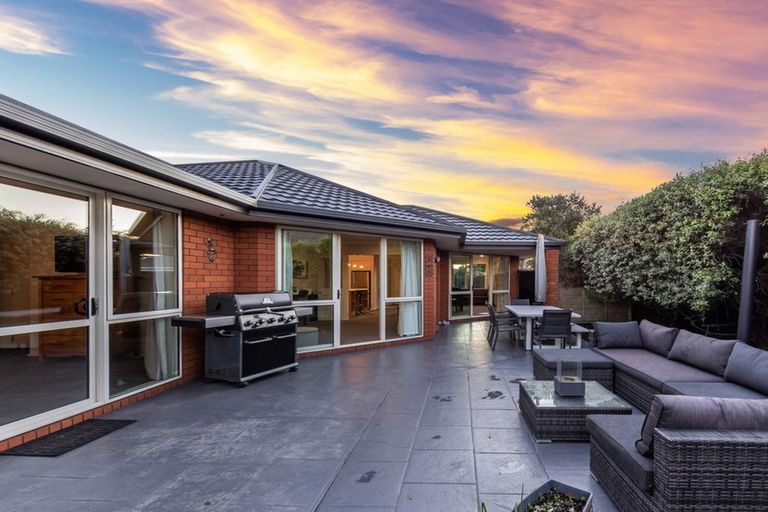 Photo of property in 20b Applewood Place, Casebrook, Christchurch, 8051