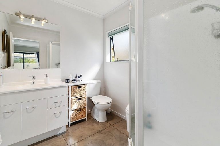 Photo of property in 19 Heaphy Place, Pukehangi, Rotorua, 3015