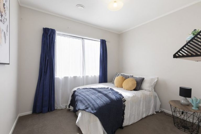 Photo of property in 30 Castle Crescent, Stokes Valley, Lower Hutt, 5019