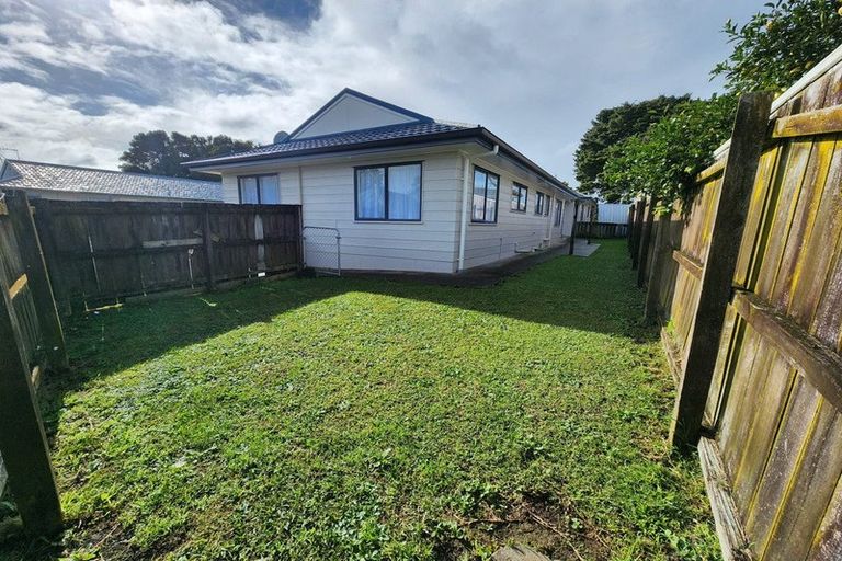 Photo of property in 1/14 Nerissa Place, Randwick Park, Auckland, 2105
