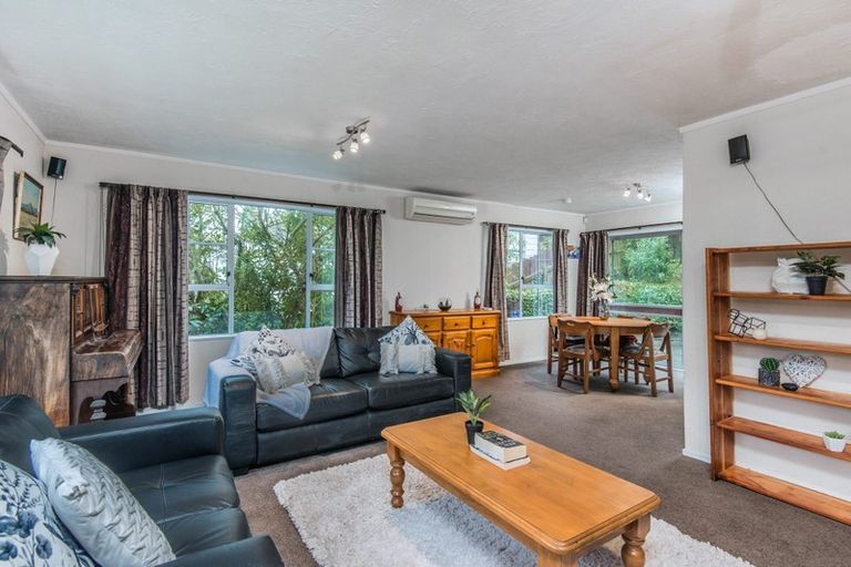 Photo of property in 9 Tralee Place, Johnsonville, Wellington, 6037